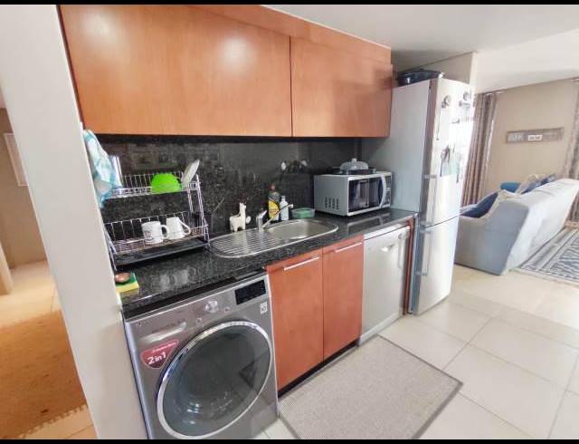 3 BEDROOM APARTMENT FOR SALE IN POINT WATERFRONT